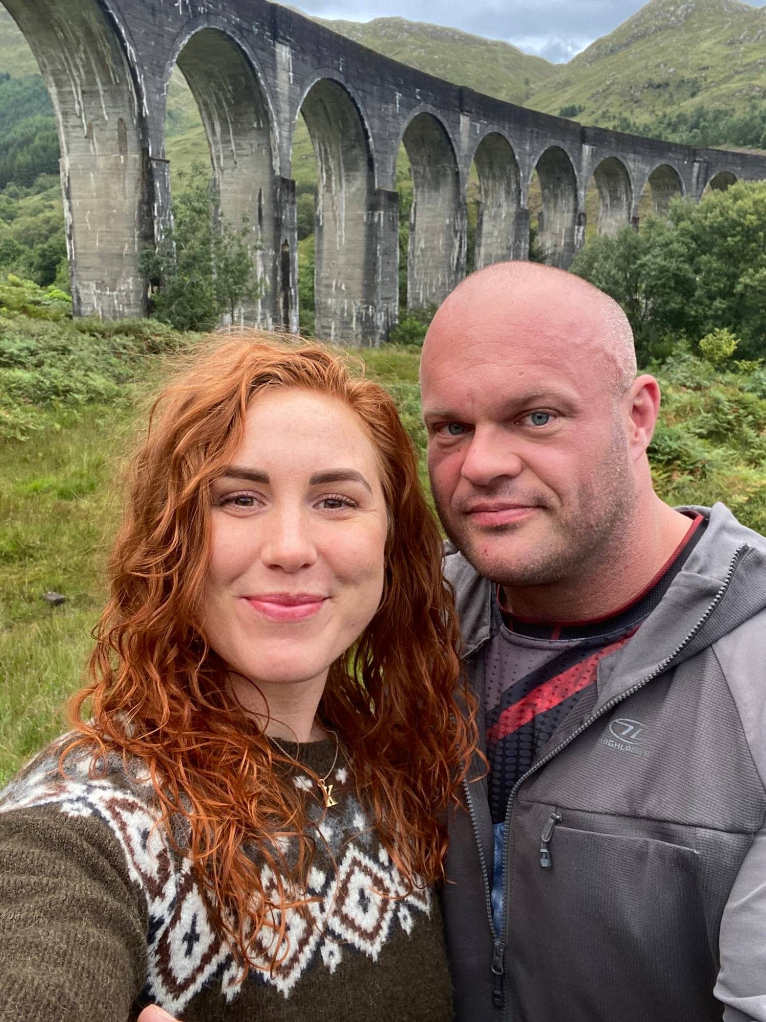 Selfie of Kristine and Leif in front of the arches of Glenfinnan Viaduct